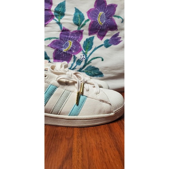 New Unisex Adidas SUPERSTAR Corduroy Shoes/Sneakers S42849 Size Men 6.5 Wmn 7.5